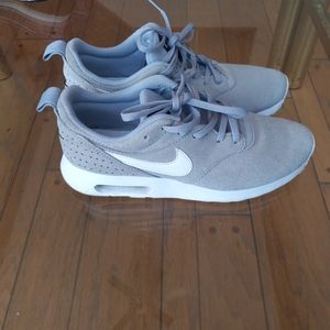 Nike Air Max Tavas gray Men's running shoes size 7